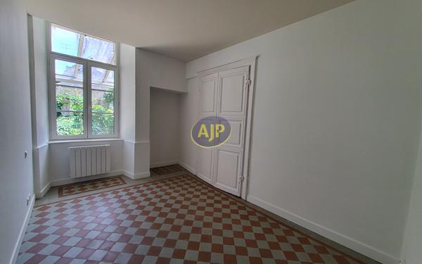 Appartement à louer Pontivy : 3 pièces, 76m² avec 2 chambre(s) à 640€ - AJP Immobilier Pontivy