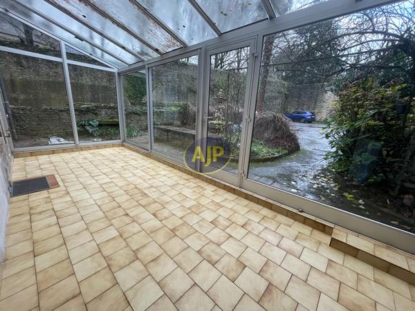 Appartement à louer Pontivy : 3 pièces, 76m² avec 2 chambre(s) à 640€ - AJP Immobilier Pontivy
