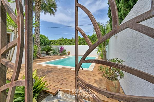 Propriété rénovée avec piscine et dépendances, au calme au coeur de ville