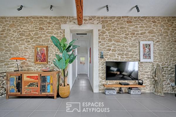 Propriété rénovée avec piscine et dépendances, au calme au coeur de ville