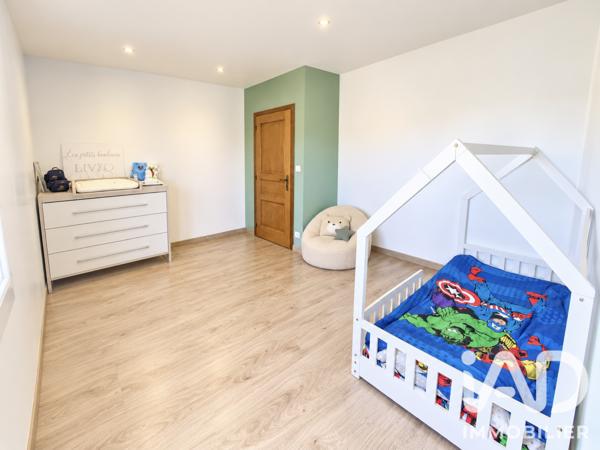 Maison à vendre 9 pièces 241 m² Châteauneuf-sur-Loire