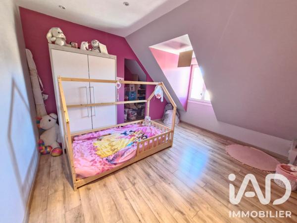 Maison à vendre 9 pièces 241 m² Châteauneuf-sur-Loire