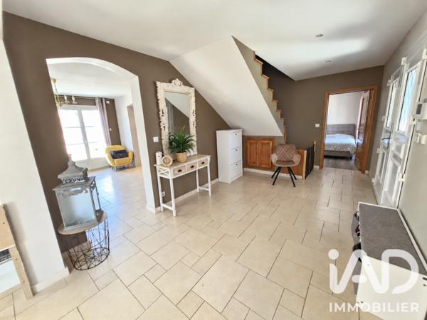 Maison à vendre 9 pièces 241 m² Châteauneuf-sur-Loire