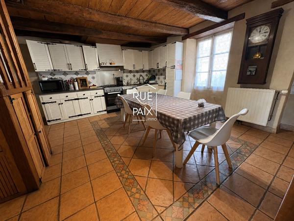 79800 LA MOTHE SAINT HERAY Maison 7 pièces 175 m²