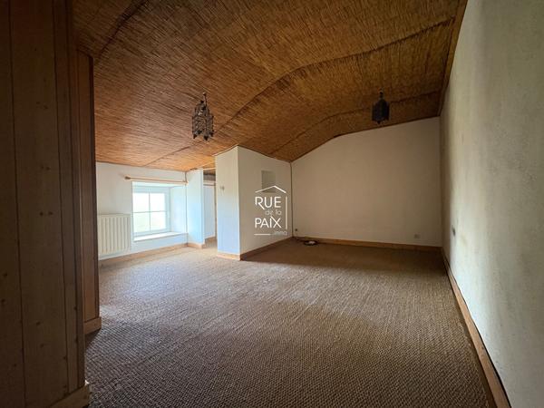 79800 LA MOTHE SAINT HERAY Maison 7 pièces 175 m²