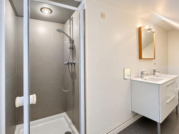 Appartement Dijon sud 5 pièces de 115 m2 en duplex.