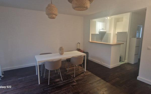 Appartement à louer    2 pièces • 51,45 m2 Sèvres