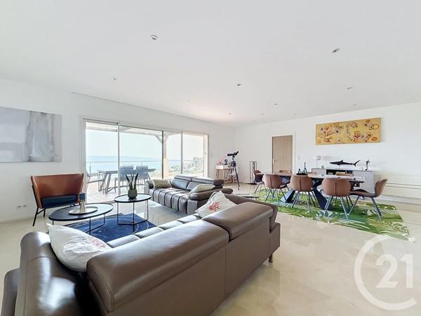 Maison à vendre  8 pièces - 227 m 2   ALATA  - 201