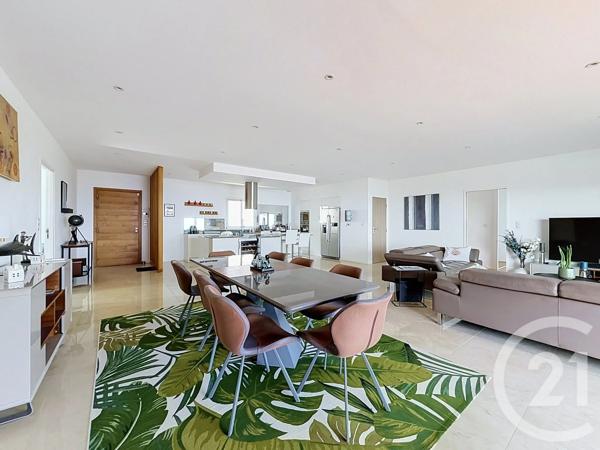 Maison à vendre  8 pièces - 227 m 2   ALATA  - 201