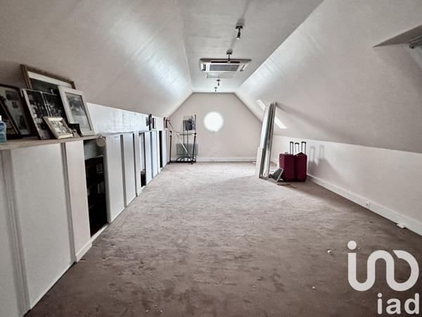 Maison à vendre 8 pièces 255 m² Saint-Germain-lès-Corbeil