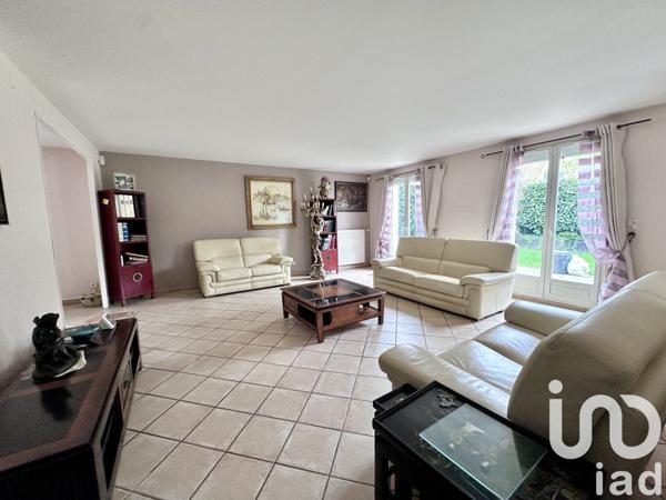 Maison à vendre 8 pièces 255 m² Saint-Germain-lès-Corbeil
