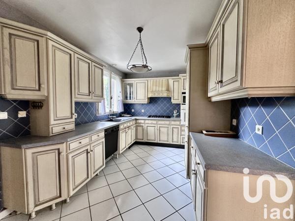 Maison à vendre 8 pièces 255 m² Saint-Germain-lès-Corbeil