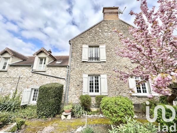 Maison à vendre 12 pièces 231 m² Saint-Cyr-sous-Dourdan