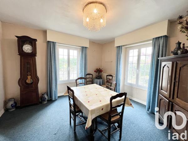 Maison à vendre 12 pièces 231 m² Saint-Cyr-sous-Dourdan