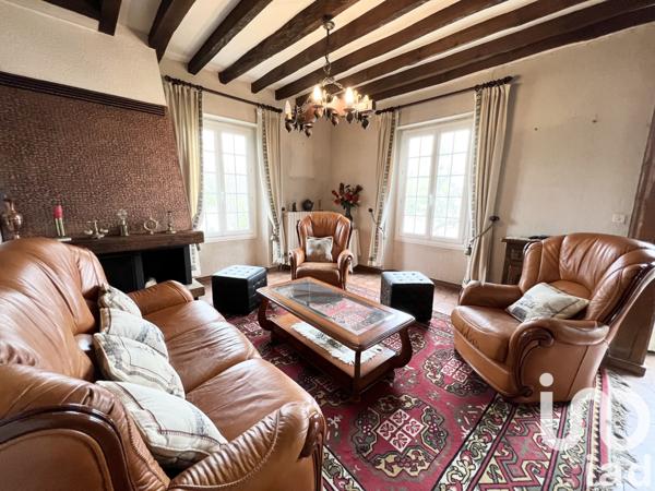 Maison à vendre 12 pièces 231 m² Saint-Cyr-sous-Dourdan