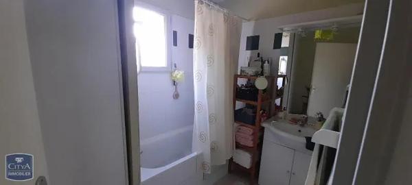 Maison à louer 4 pièces 80.61m² Castelnaudary (11400)