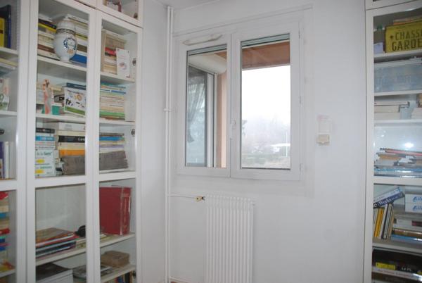 T1 avec balcon, copropriété rénovée