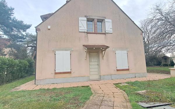 Maison à louer    4 pièces • 128 m2 Gien