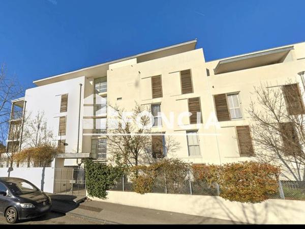 Location Appartement 4 pièces 107.1 m² - 33 RUE JORKI REBOUL Marseille 13015