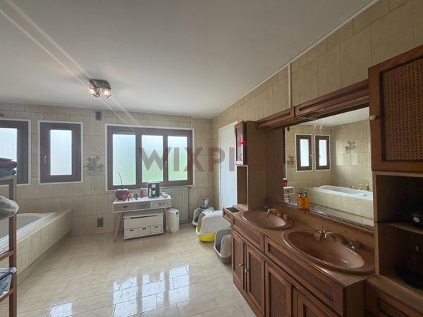 A VENDRE MAISON AVEC JARDIN VALENCE (26000) , Valence