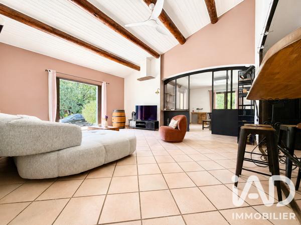 Maison à vendre 5 pièces 160 m² Saint-Maximin-la-Sainte-Baume