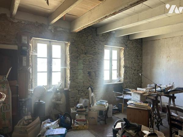 Maison à rénover avec cour