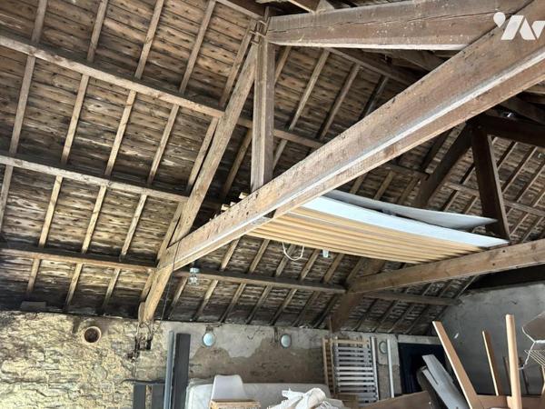 Maison à rénover avec cour