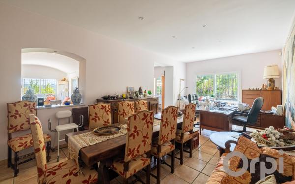 Maison à vendre    6 pièces • 205 m2 Nice