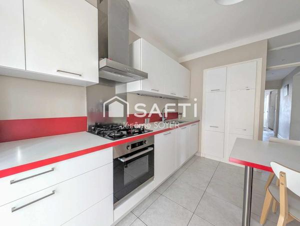 APPARTEMENT 3 CHAMBRES AVEC BALCON, CAVE ET GARAGE