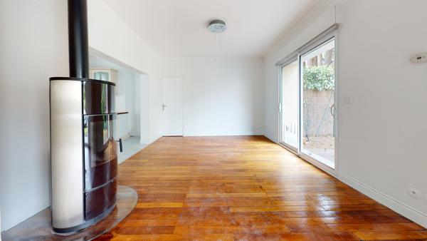 Saint-Cyr-sur-Loire (37540) Maison à louer avec jardin