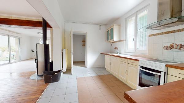 Saint-Cyr-sur-Loire (37540) Maison à louer avec jardin