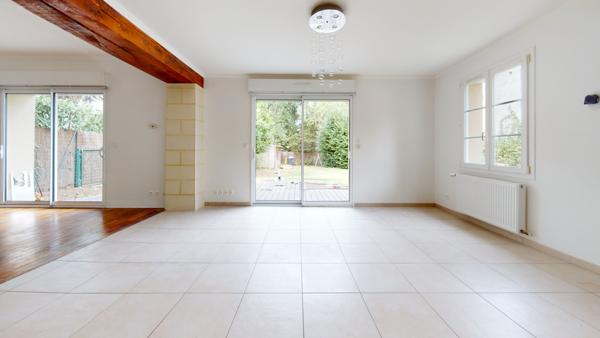 Saint-Cyr-sur-Loire (37540) Maison à louer avec jardin