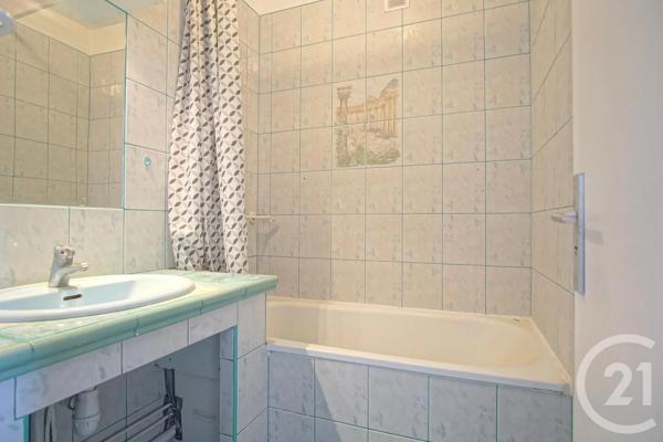 Appartement F2 à vendre  2 pièces - 46,73 m 2   CHOISY LE ROI  - 94