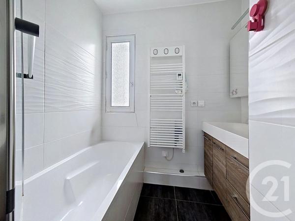Appartement F4 à vendre  4 pièces - 70,90 m 2   RUNGIS  - 94