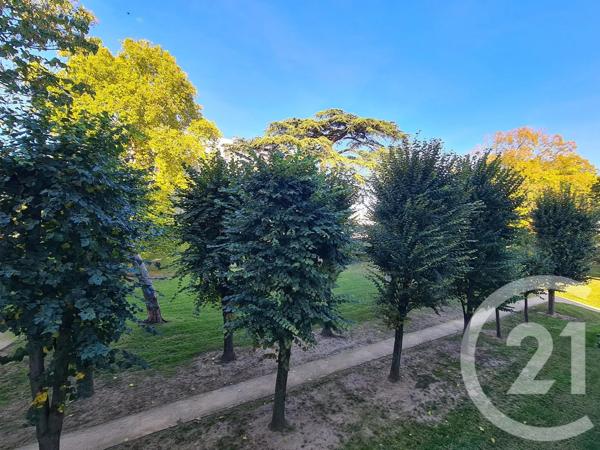 Appartement F4 à vendre  4 pièces - 70,90 m 2   RUNGIS  - 94