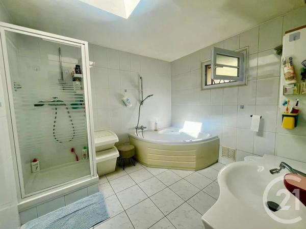 Maison à vendre  7 pièces - 174,27 m 2   BEAUCHAMP  - 95