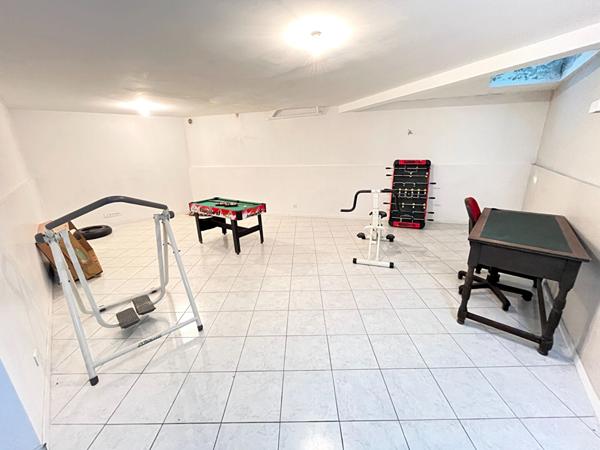 "MAISON D'EXCEPTION" superbe bien de 6 pièces avec TERRASSE  MOUZAÏA BUTTES-CHAUMONT