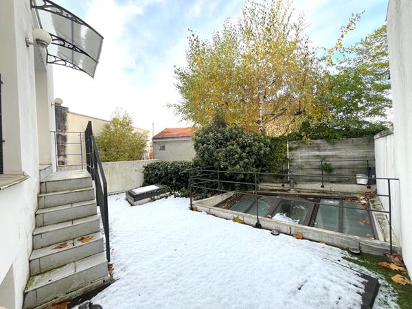 "MAISON D'EXCEPTION" superbe bien de 6 pièces avec TERRASSE  MOUZAÏA BUTTES-CHAUMONT