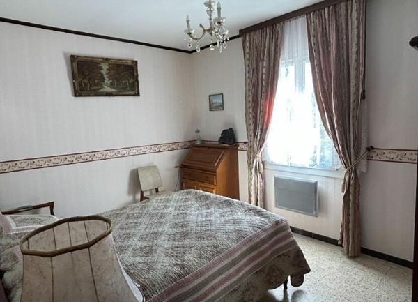 Maison à vendre    6 pièces • 186 m2 Vaison-la-Romaine