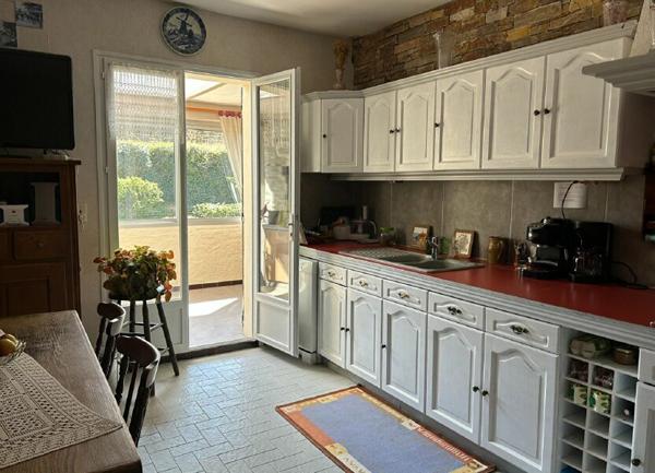 Maison à vendre    6 pièces • 186 m2 Vaison-la-Romaine