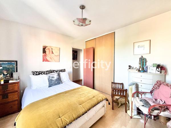 Appartement
         4 pièces
        - 92 m² 322 000 € *