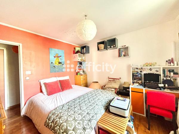 Appartement
         4 pièces
        - 92 m² 322 000 € *