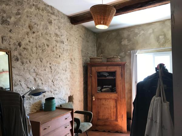 Local commercial + Maison de village coup de cœur !