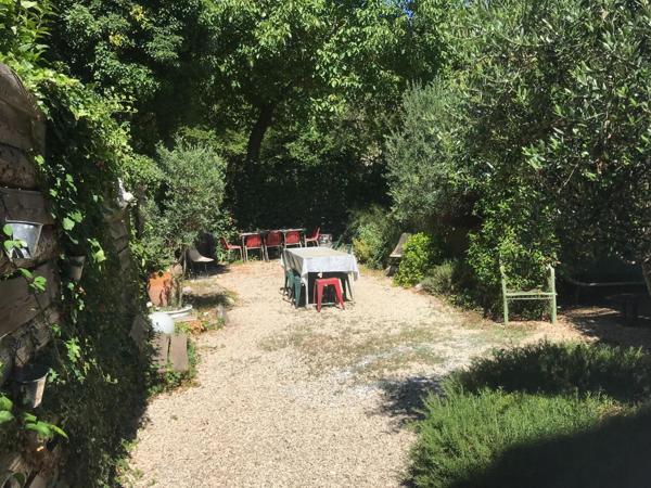 Local commercial + Maison de village coup de cœur !