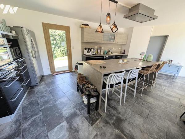 LONGERE 234m² habitable BIOZAT