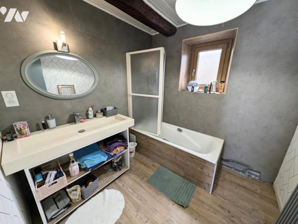 LONGERE 234m² habitable BIOZAT