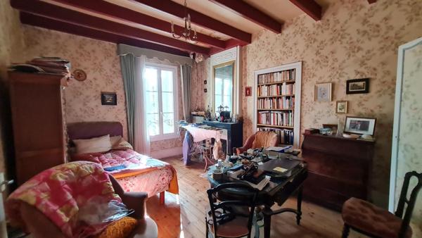 Mussidan Grande Maison  proche du centre ville - 5 chambres sur parcelle de 957 m²