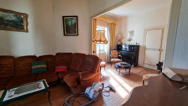 Mussidan Grande Maison  proche du centre ville - 5 chambres sur parcelle de 957 m²