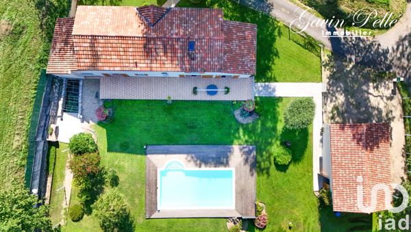 Maison à vendre 7 pièces 210 m² Saint-Benoît-de-Carmaux