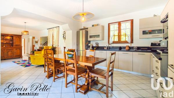 Maison à vendre 7 pièces 210 m² Saint-Benoît-de-Carmaux